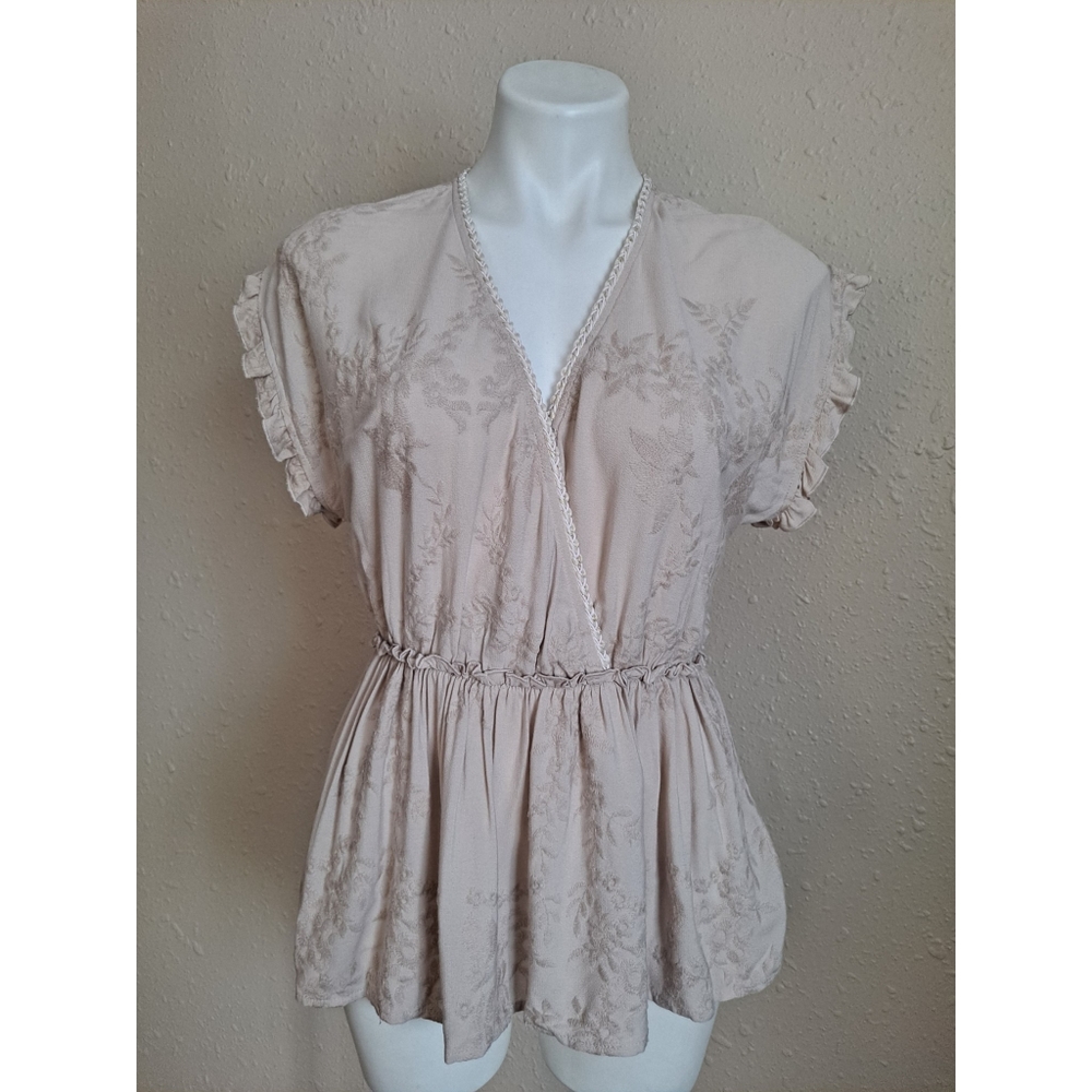🆕️ Maurices Floral Embroidered Blouse Top